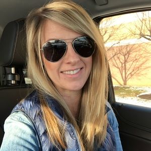 Meet your Posher, Leanne